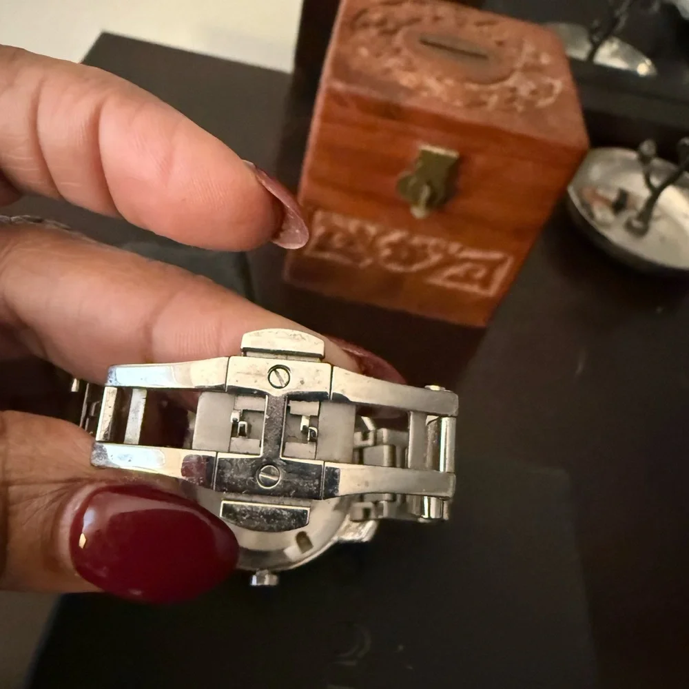 Movado Bold Watch - Picture 4 of 5